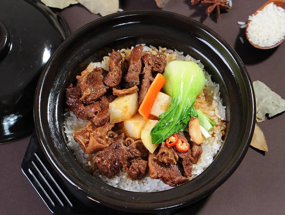 煲仔饭怎样做最好吃,煲仔饭的做法和步骤