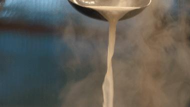 这么大的蟹粉灌汤包你吃过吗,用蟹粉烹制美味可口的蟹粉汤包