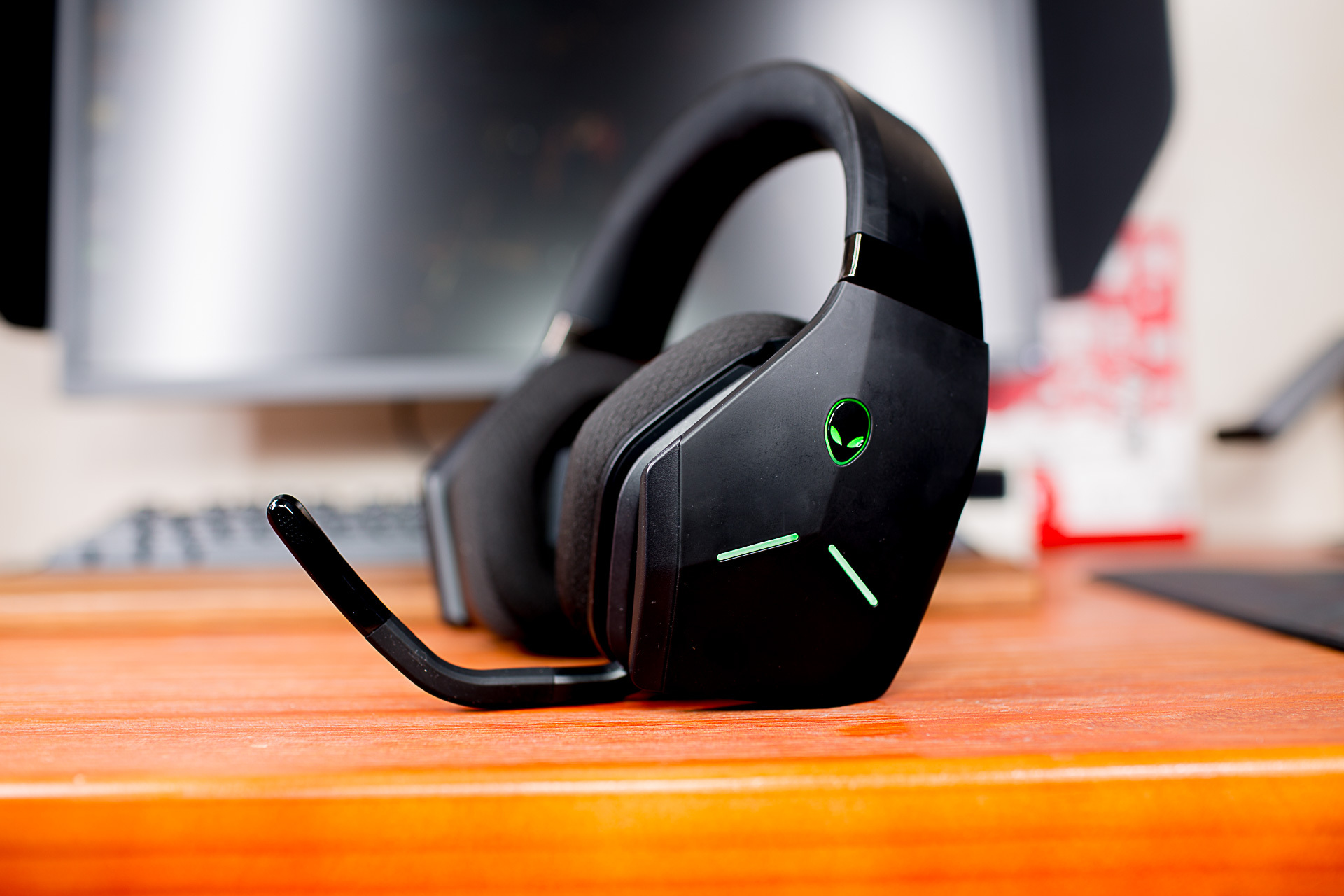 外星人耳机aw988按键介绍,外星人aw988耳机什么时候上市的