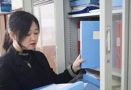 一名执行书记员的自述,如何做好执行局书记员的本职工作