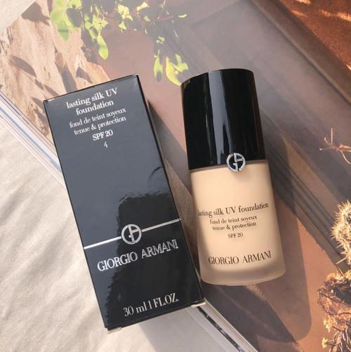 中年女人适合用粉底液还是bb霜,美妆bb霜哪个好用推荐