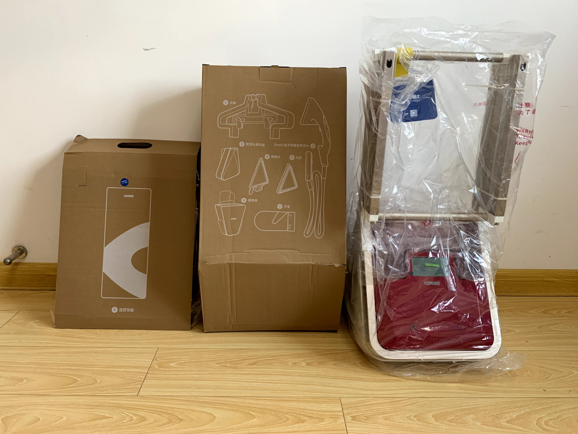 卓力挂烫机熨烫时流水,戴森蒸汽熨烫机