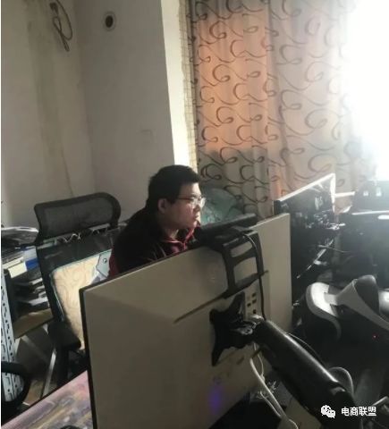 卖家：武汉*人用成品**店疫情期间保持发货解决湖北人“那方面”需求