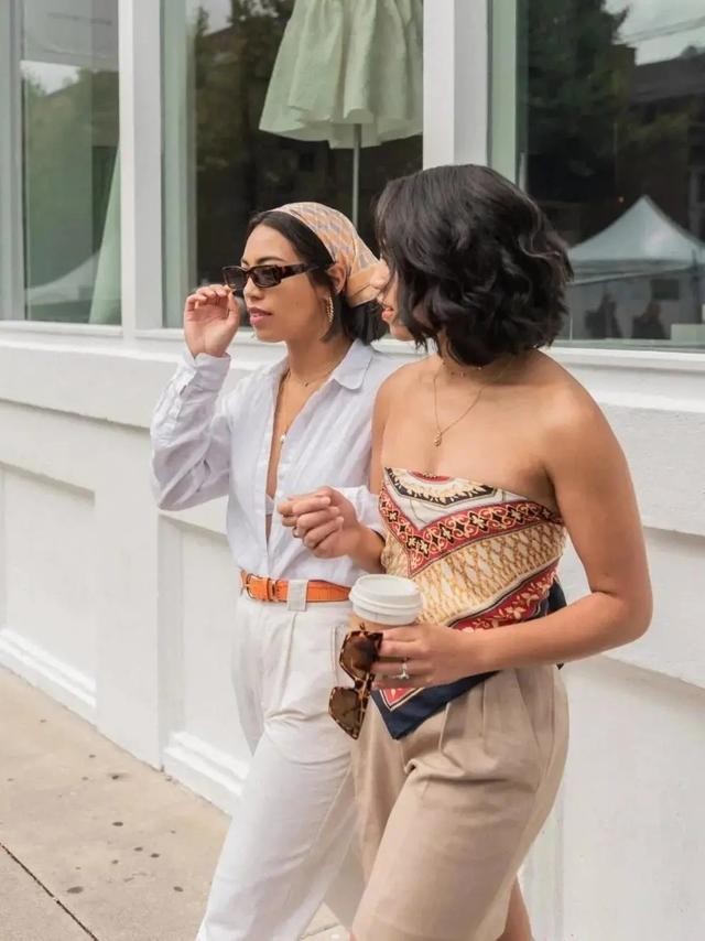 丝巾系法又来更新了精致女人必备,时尚丝巾的100种系法请收藏