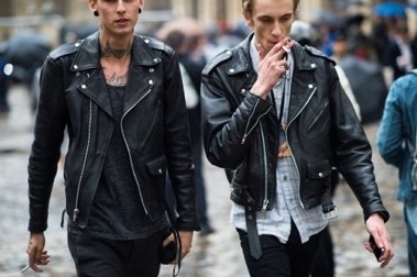 皮衣100种搭配,皮衣冬季搭配什么穿好看