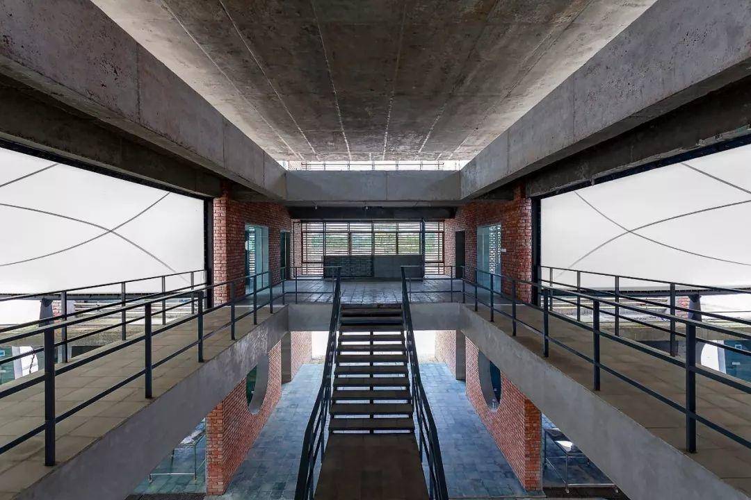 菜市场怎么改才能不脏乱差,环境脏乱差的菜市场