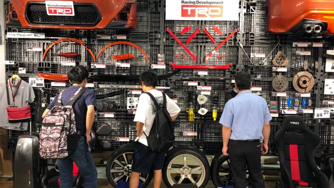 丰田花数亿造乐园!免费玩!还帮帮竞争对手宣传!图什么?