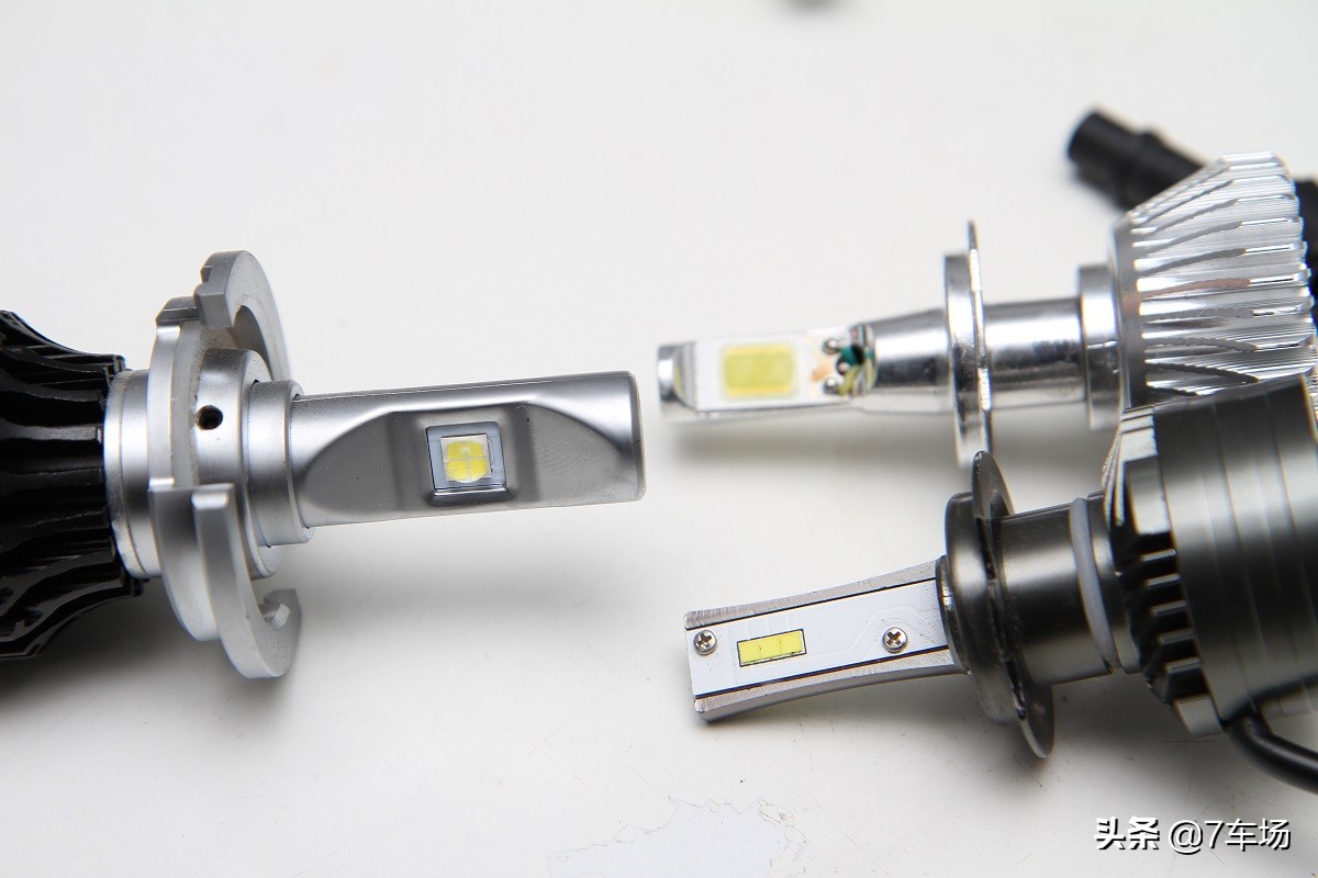 晚上开车车灯刺眼怎么办,车灯卤素灯泡怎么选