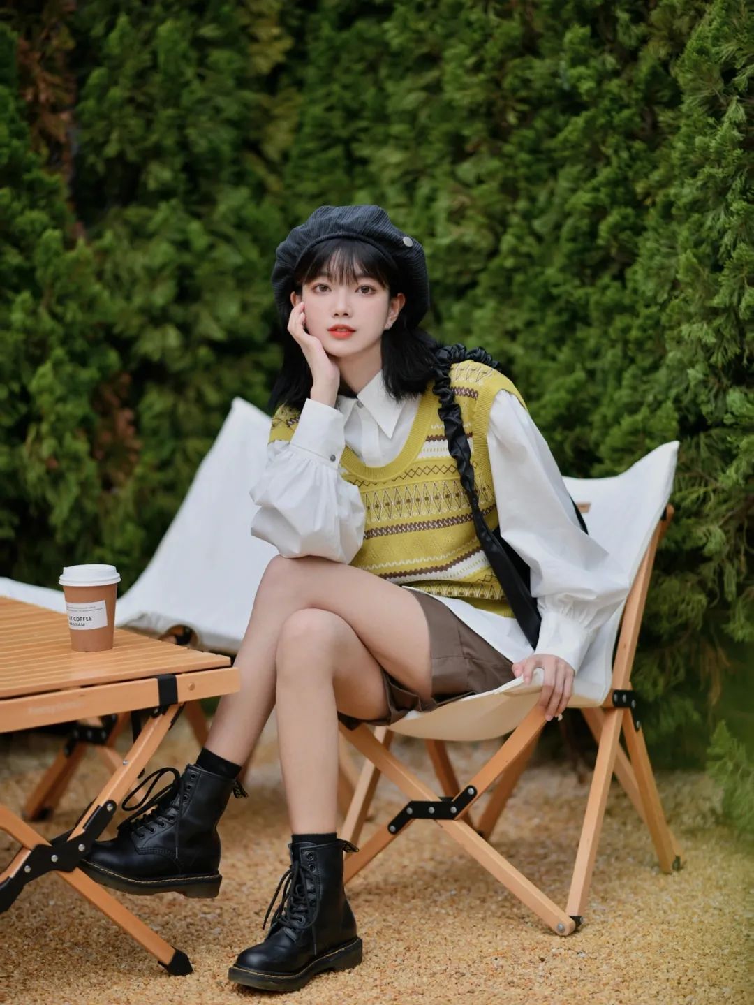 胖mm粗腿马丁靴冬季加绒羊羔绒,今年最火的中筒靴粗腿圆头马丁靴