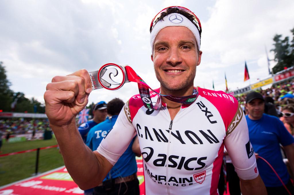 范志毅训小球员徐根宝,徐根宝吐槽范志毅结婚