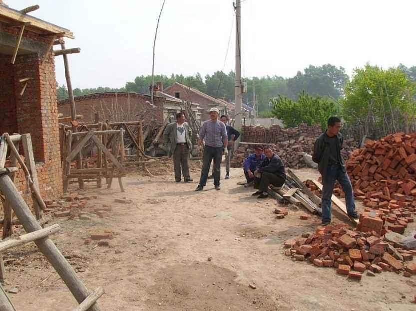 有20万能在县城干什么,150万在农村能干什么