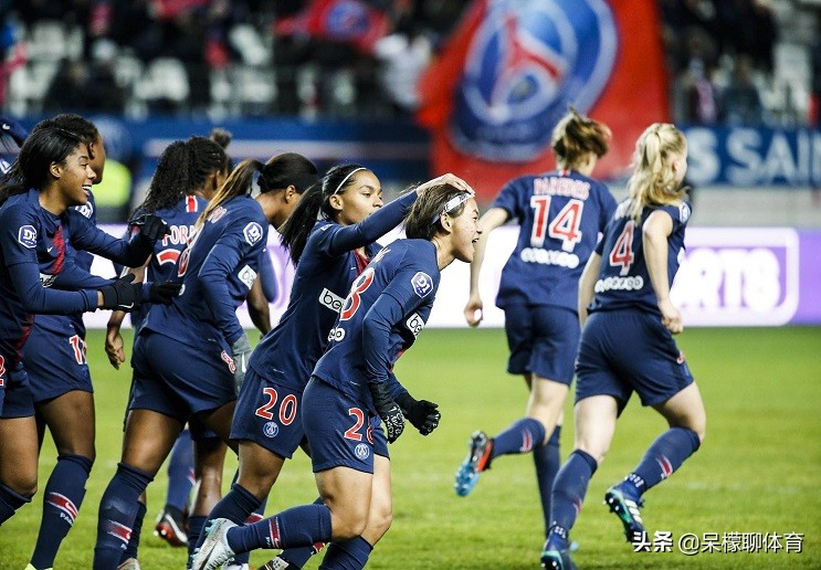 2冠王创历史纪录18岁新星一战成名,中国运动员打破世界纪录瞬间