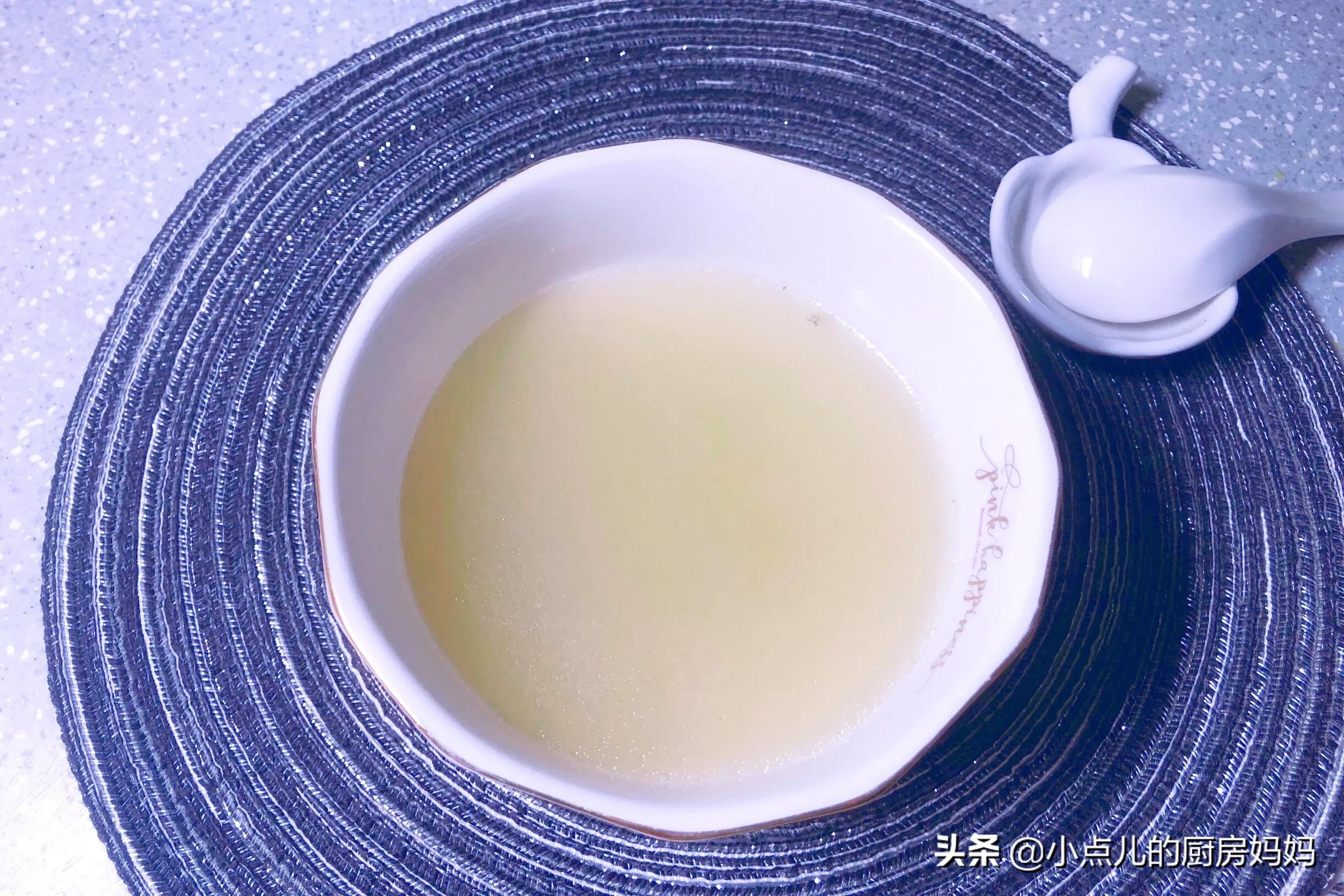 怎么熬出不腥的鲫鱼汤,熬鲫鱼汤不加猪油会不会白