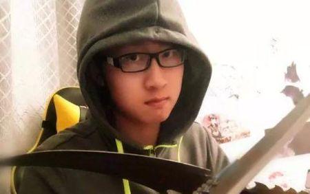 陈子豪粉丝集结,穿越火线陈子豪的黑粉