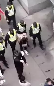 小偷进体校偷东西被群殴,男子偷高校女士内衣被抓