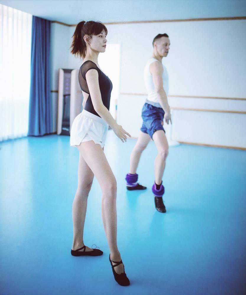 明星瘦腿方法让腿变又细又直,娱乐圈腿精女星