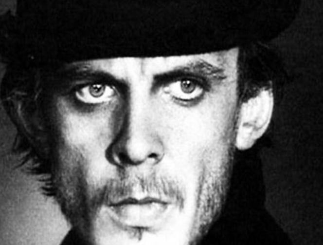 钢铁是怎样炼成的小说及阅读感悟,名著导读推荐钢铁是怎样炼成的