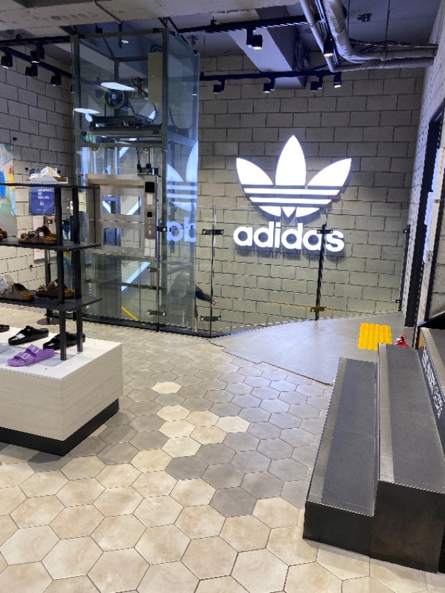 为什么韩国的耐克便宜,韩国的阿迪耐克便宜吗