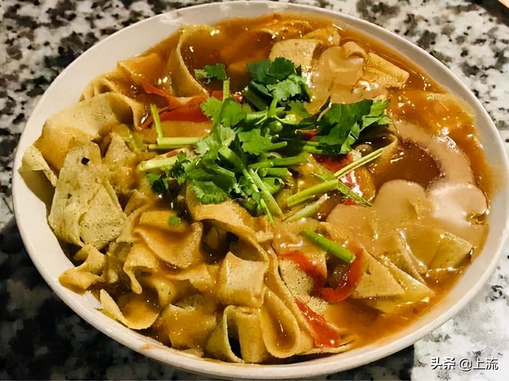 鍥炴皯琛楃編椋熺殑鍘嗗彶,鍥炴皯琛楃編椋熻儗鍚庣殑鏁呬簨