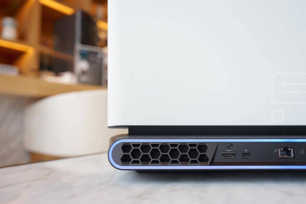 给你40000块，你是选择买一台这样的笔记本还是北京的一个平方