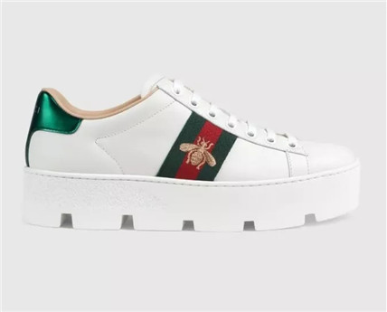 要舒适时髦也要元气满满,要给女友买一双舒服好看的鞋