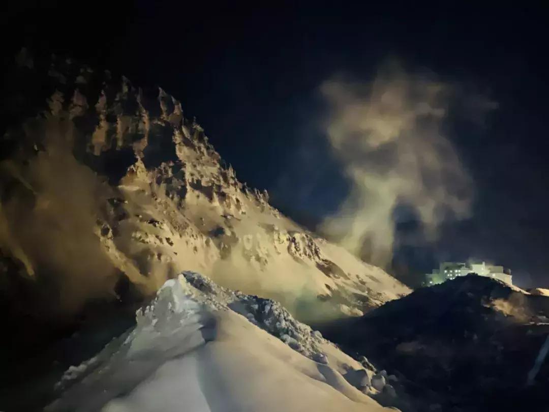 中国雪乡vs日本北海道雪景,日本北海道和东部雪乡哪个好