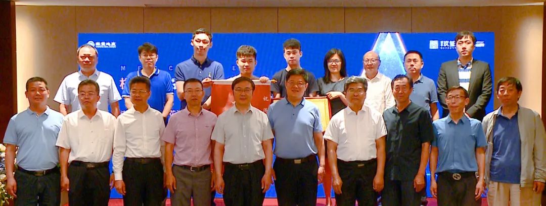 谈笑凯歌还致敬来时路——济南银丰国象队庆功会旁记