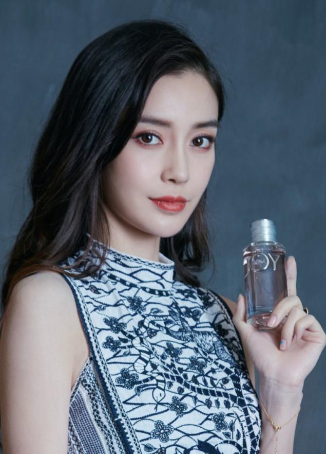 baby大长腿有多细,baby的腿好不好看