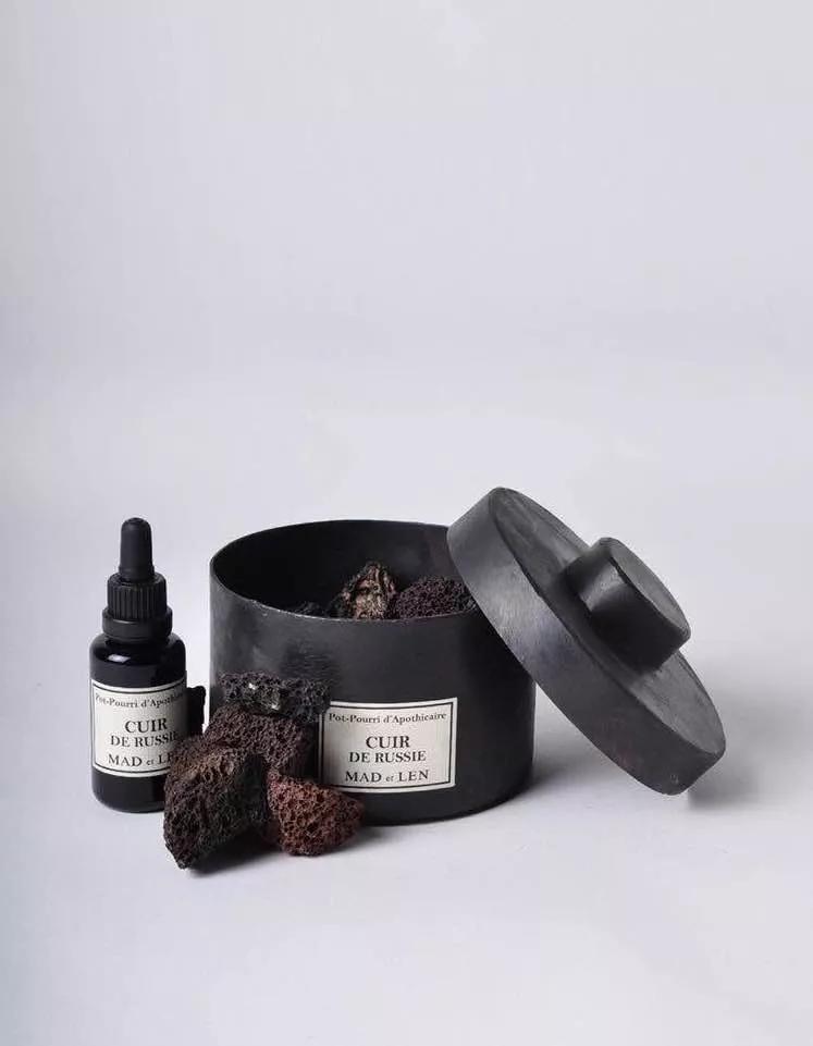 室内香水味道哪种好闻又持久,好闻的香水气味有哪些