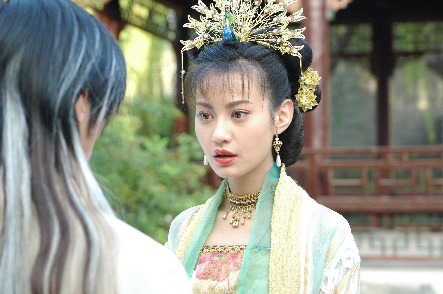 迷人的女反派动漫,可爱又迷人的反派角色蔡敏敏