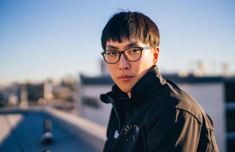 大师兄击败uzi哭泣,大师兄被uzi一秒八枪