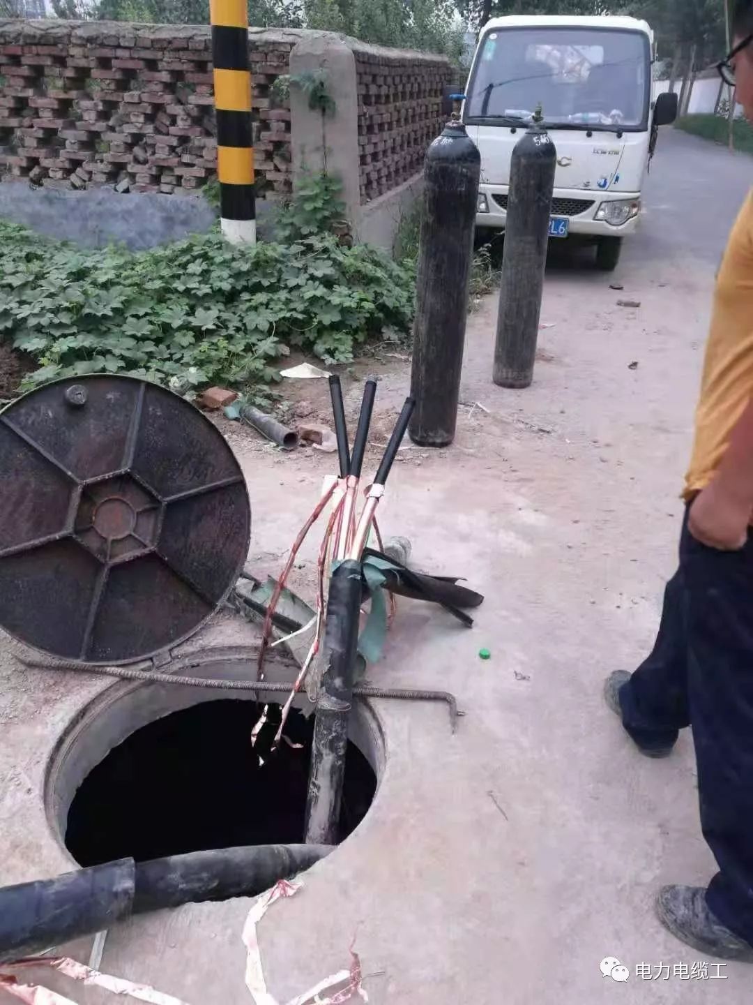 高压电缆受潮或进水处理方法,电缆内芯进水发霉如何处理