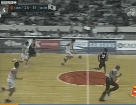 打球不要命！右胯撕裂性骨折十天就回归！要论中国最强3D他够资格