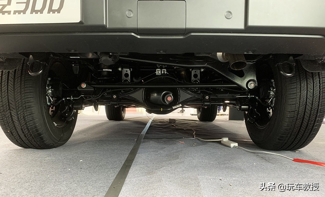 2023款坦克300顶配配置与讲解,全新一代坦克300总售量达到多少台