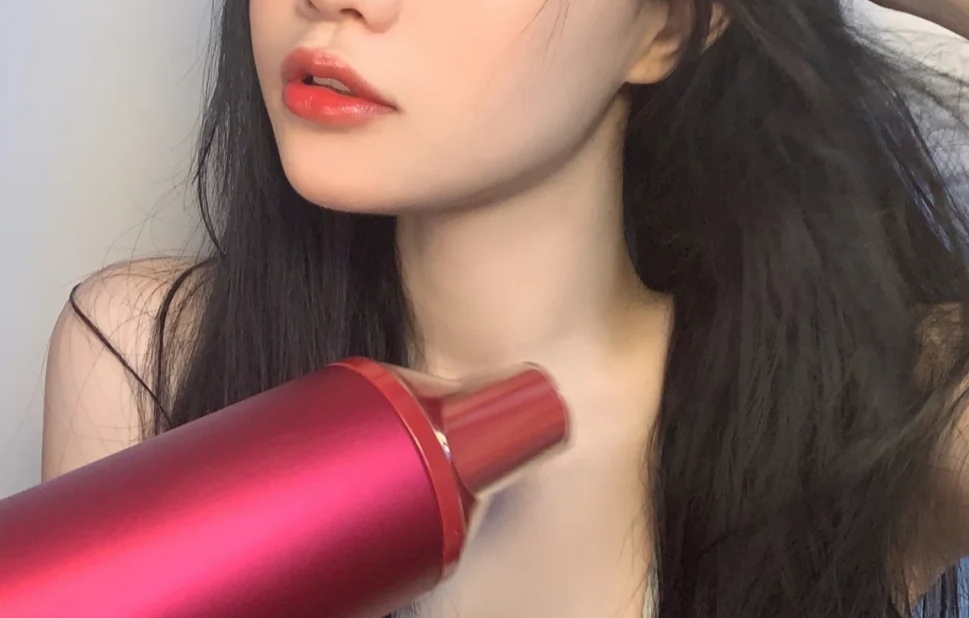 头发防静电的处理小妙招,防止头发静电最好的方法