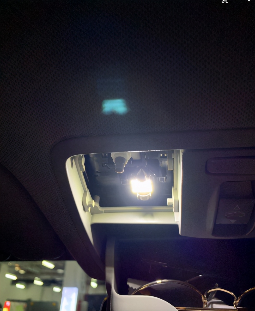 自己动手换led灯灯芯教程,自己动手换led灯泡