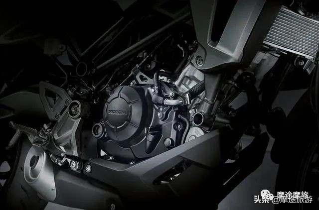 望江cb150r和本田cb190,本田cb150r好还是雅马哈mt15好