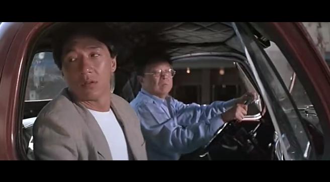 1995年成龙不要命的一跳，拿下8230万票房，让好莱坞也竖起大拇指