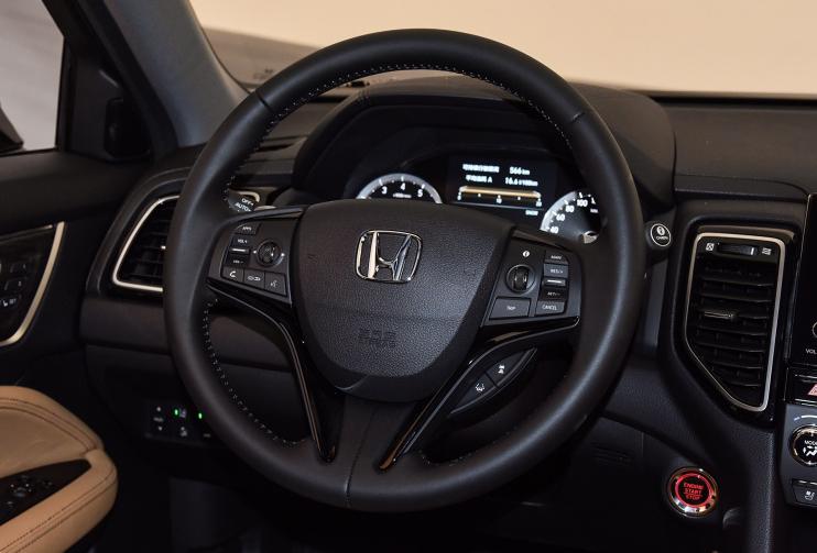 轴距2.97米,2.0t两驱的urv都有哪些配置