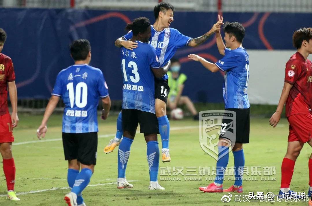 532阵型优缺点,532对442阵型战术打法