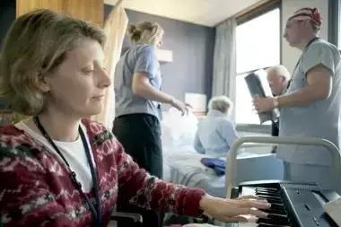 音乐行业哪些职业比较赚钱,那些年薪百万的都是什么行业