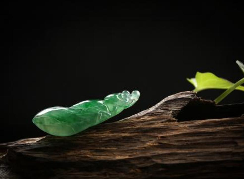 为什么现在的翡翠那么多假货,国内假货为什么这么多