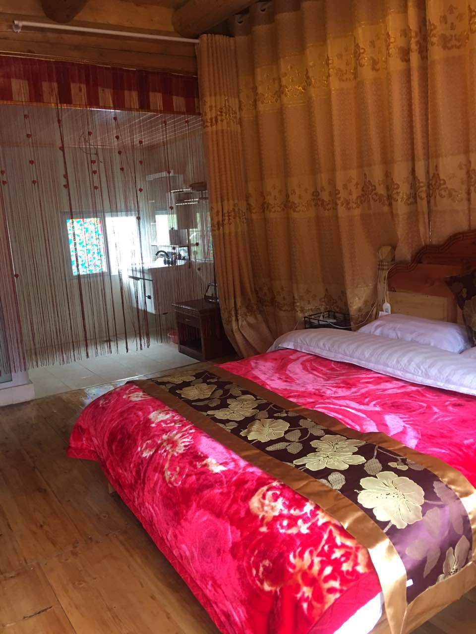 丹巴藏寨住哪里好,丹巴党岭村在哪里