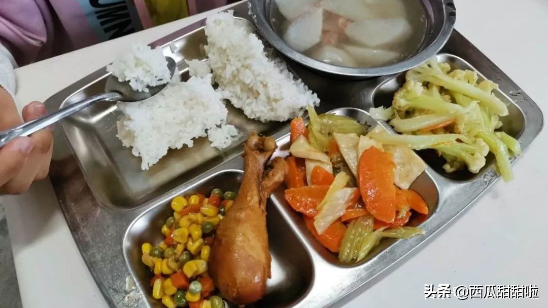 集体聚餐回忆,你有过同学聚会的经历吗