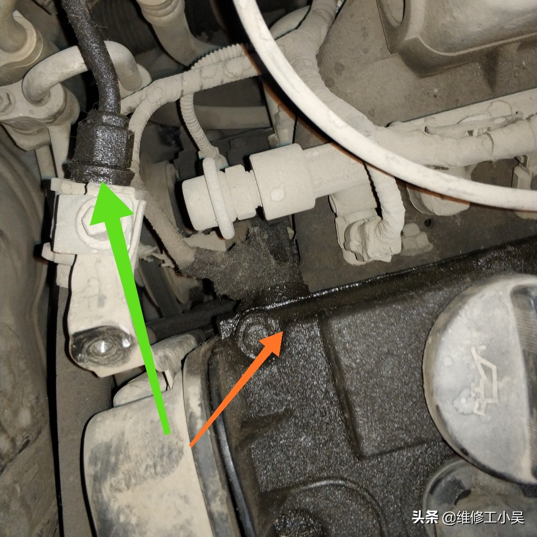 索纳塔十代底盘异响,索纳塔水泥路面底盘异响怎么回事