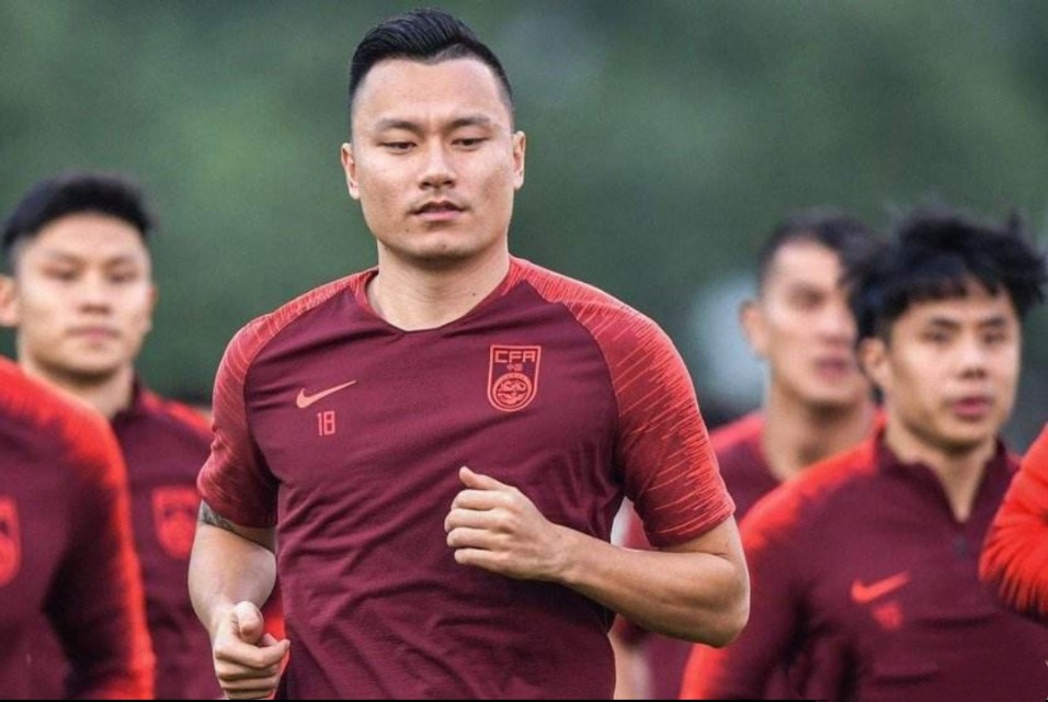 国足为啥一直进步不了,郜林赛后评价国足