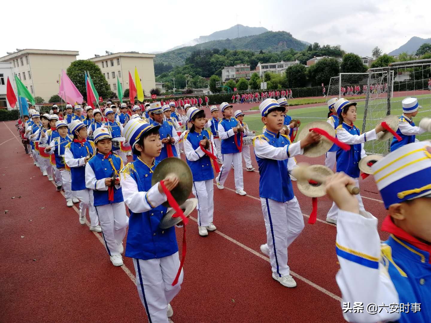 铁冲实验学校第七届运动会,铁小学校运动会开幕