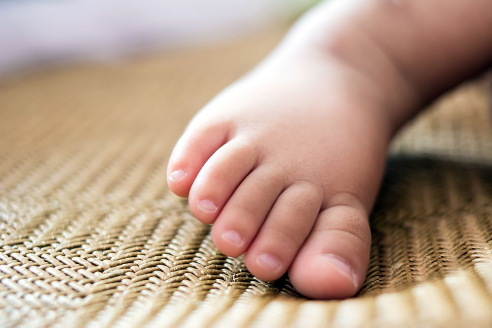 夏天睡凉席起满红疙瘩,睡凉席起红疙瘩怎么治疗