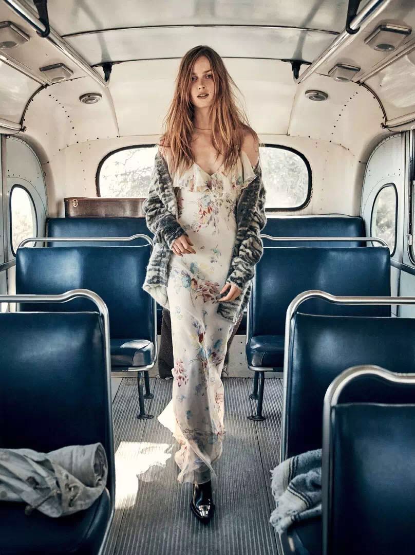 夏天出游穿碎花裙好看吗,春夏出游仙女碎花裙