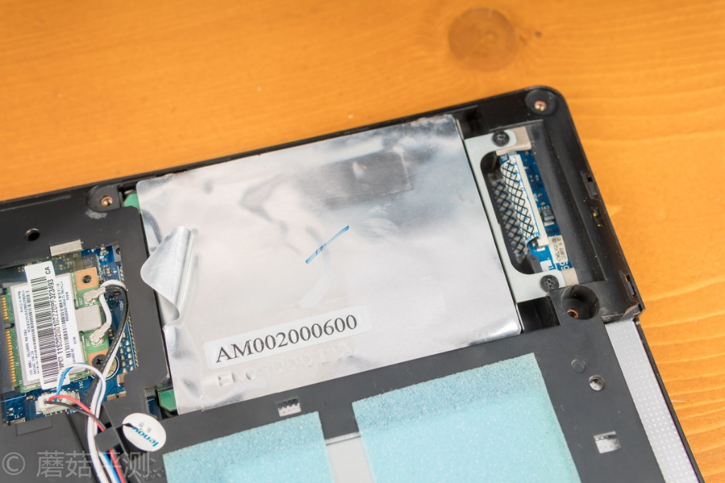 联想y400维修断轴,联想y400屏轴太紧